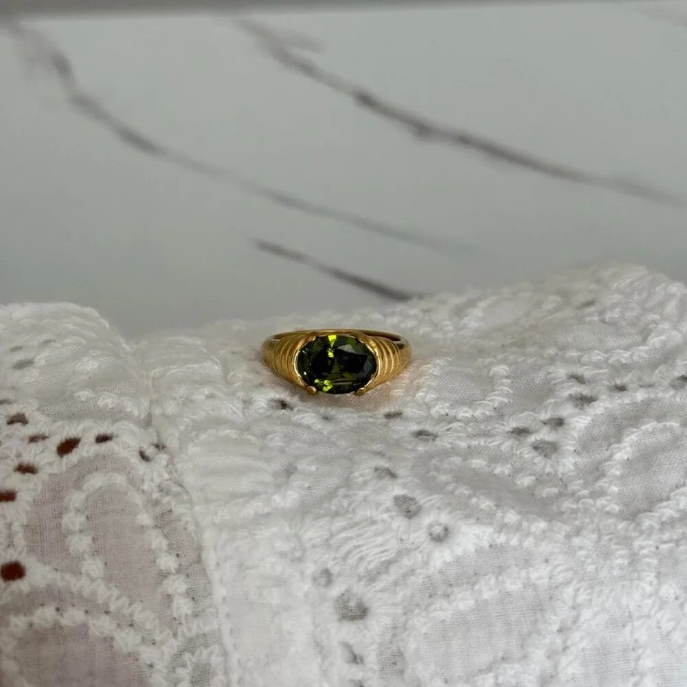 SKU0056 Casual Gold Green Gemstone Women Fashion Ring Stainless steel + gift bag